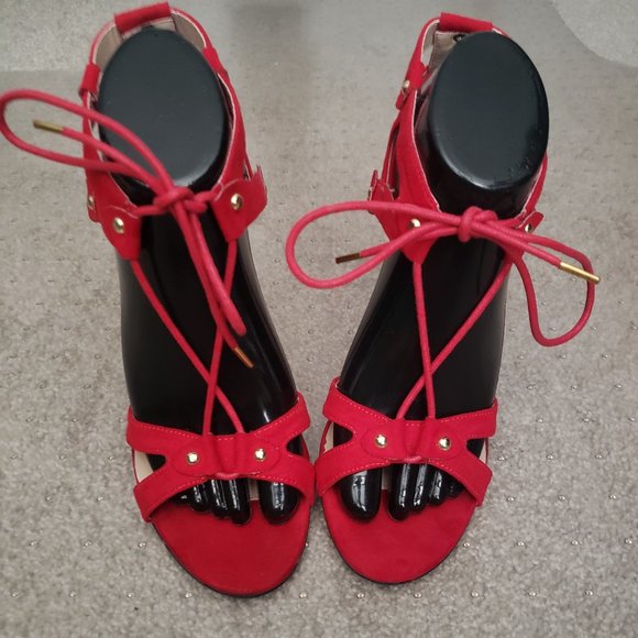 Qupid Heels Red and Black and Gold Nine West Bundle - Picture 3 of 15